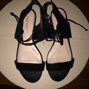 Nine West Black Suede Ankle tie Flats so 6…